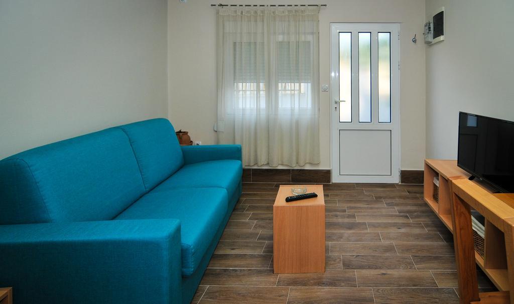 Apartments Pean 蒂瓦特 外观 照片