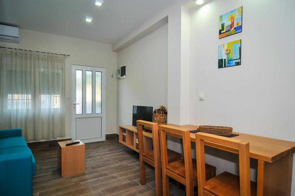 Apartments Pean 蒂瓦特 外观 照片