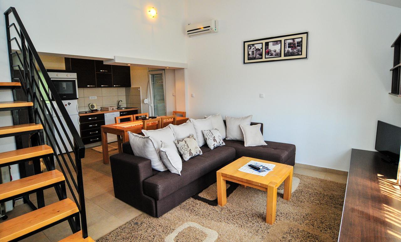 Apartments Pean 蒂瓦特 外观 照片