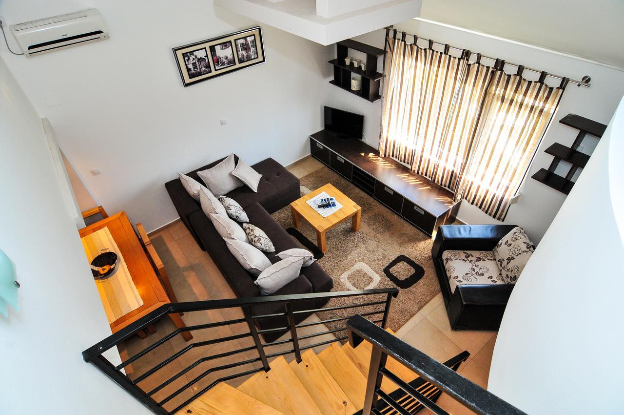 Apartments Pean 蒂瓦特 外观 照片