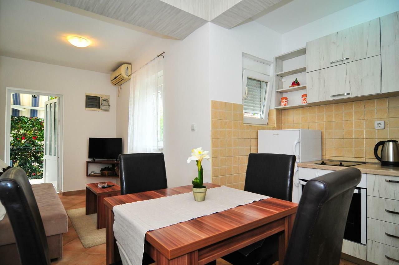 Apartments Pean 蒂瓦特 外观 照片