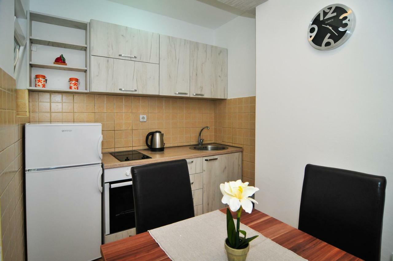 Apartments Pean 蒂瓦特 外观 照片