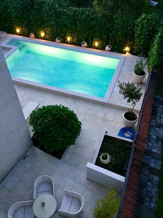 Apartments Pean 蒂瓦特 外观 照片